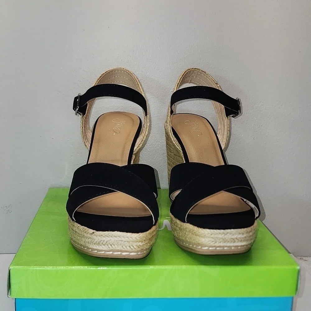 Y not espadrille sandals nwb